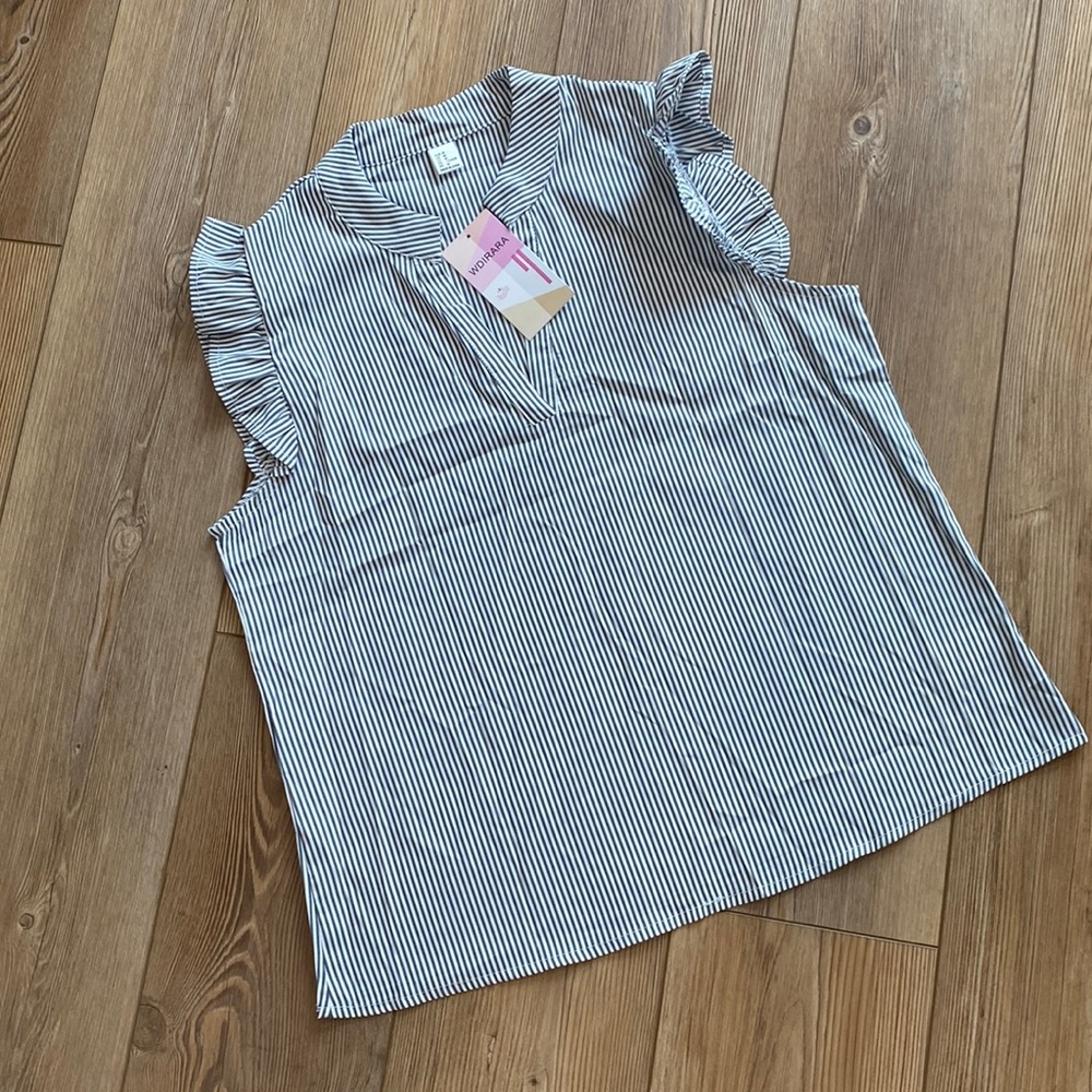 NWT Wdirara striped blouse with puff sleeves Size M